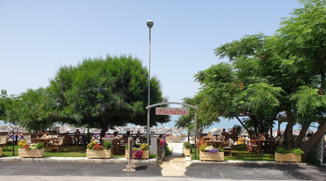 Vrachos Beach Hotel Bagian luar foto