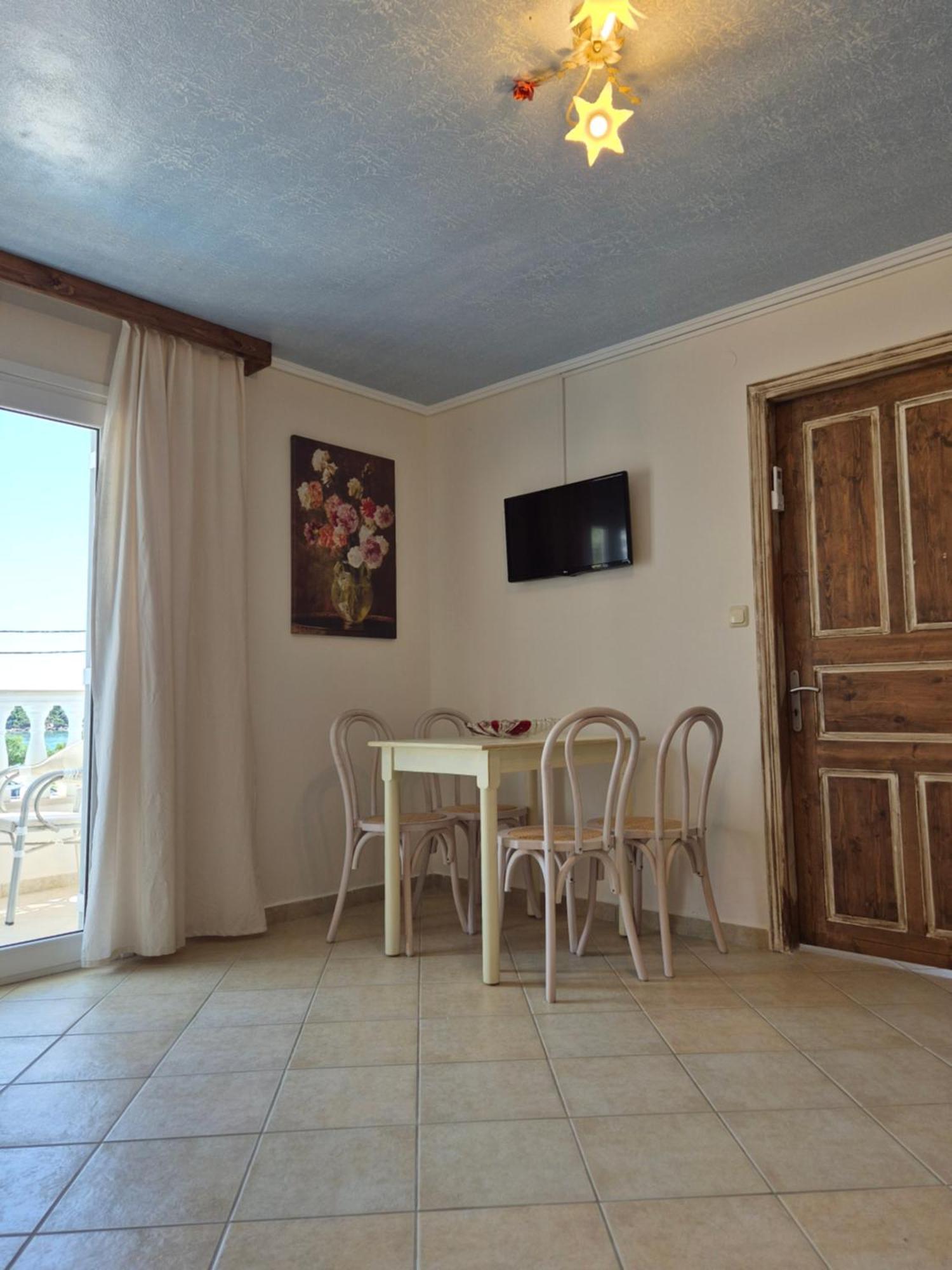 Vrachos Beach Hotel Bagian luar foto